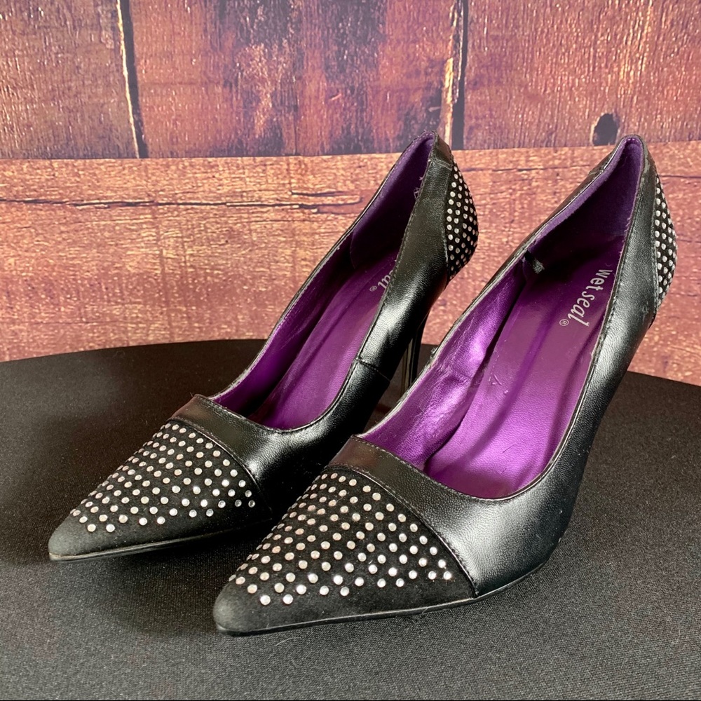 WET SEAL Rhinestone Point Stiletto Metallic Heel